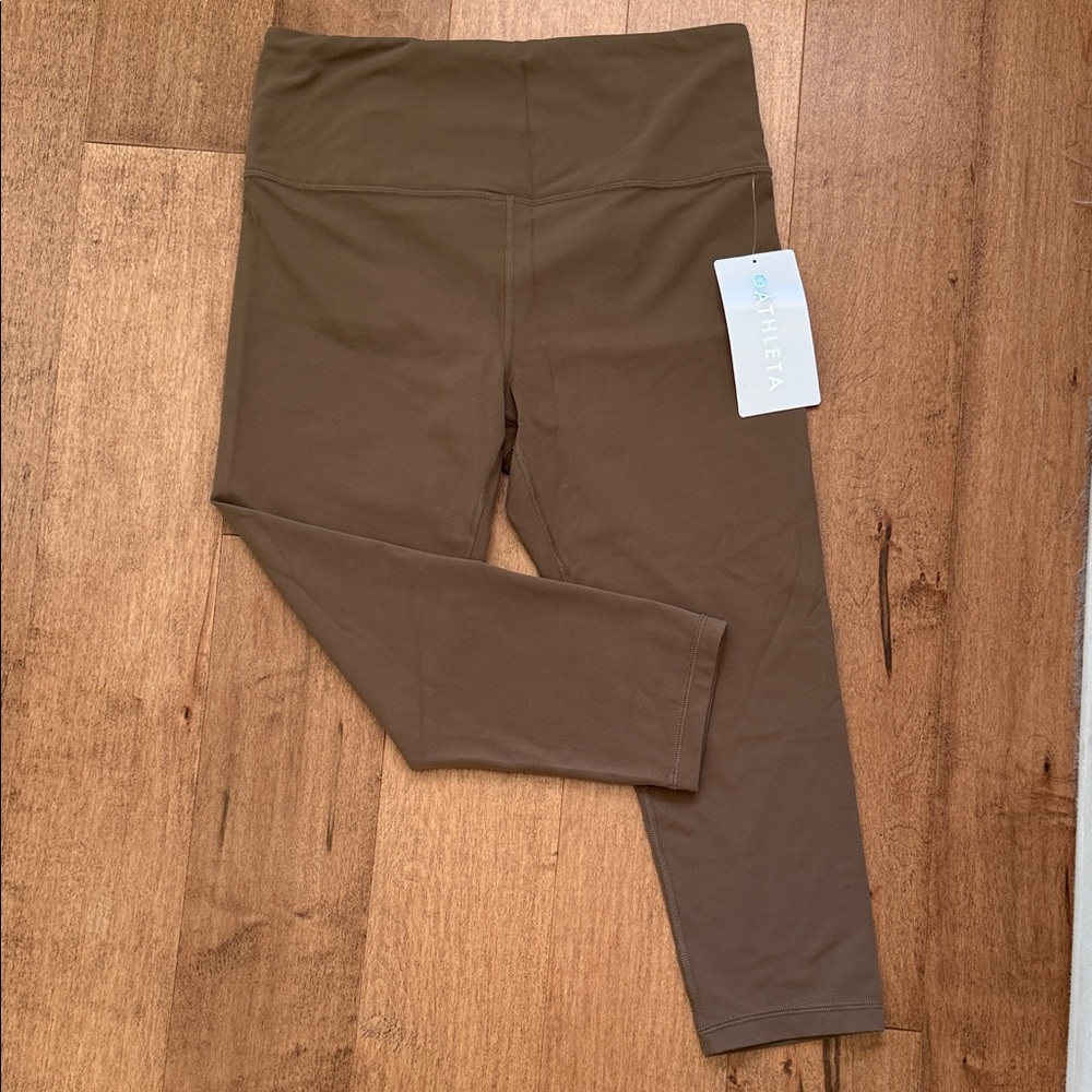 Athleta Ultra High-Rise Elation Capri Medium